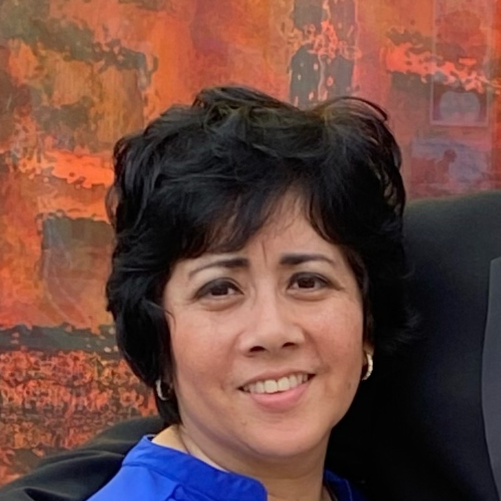 Meet your Posher, Jenifer